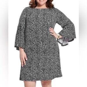 Julian Taylor New York Black and White Dress with Bell Sleeves. NWOT Size 14W